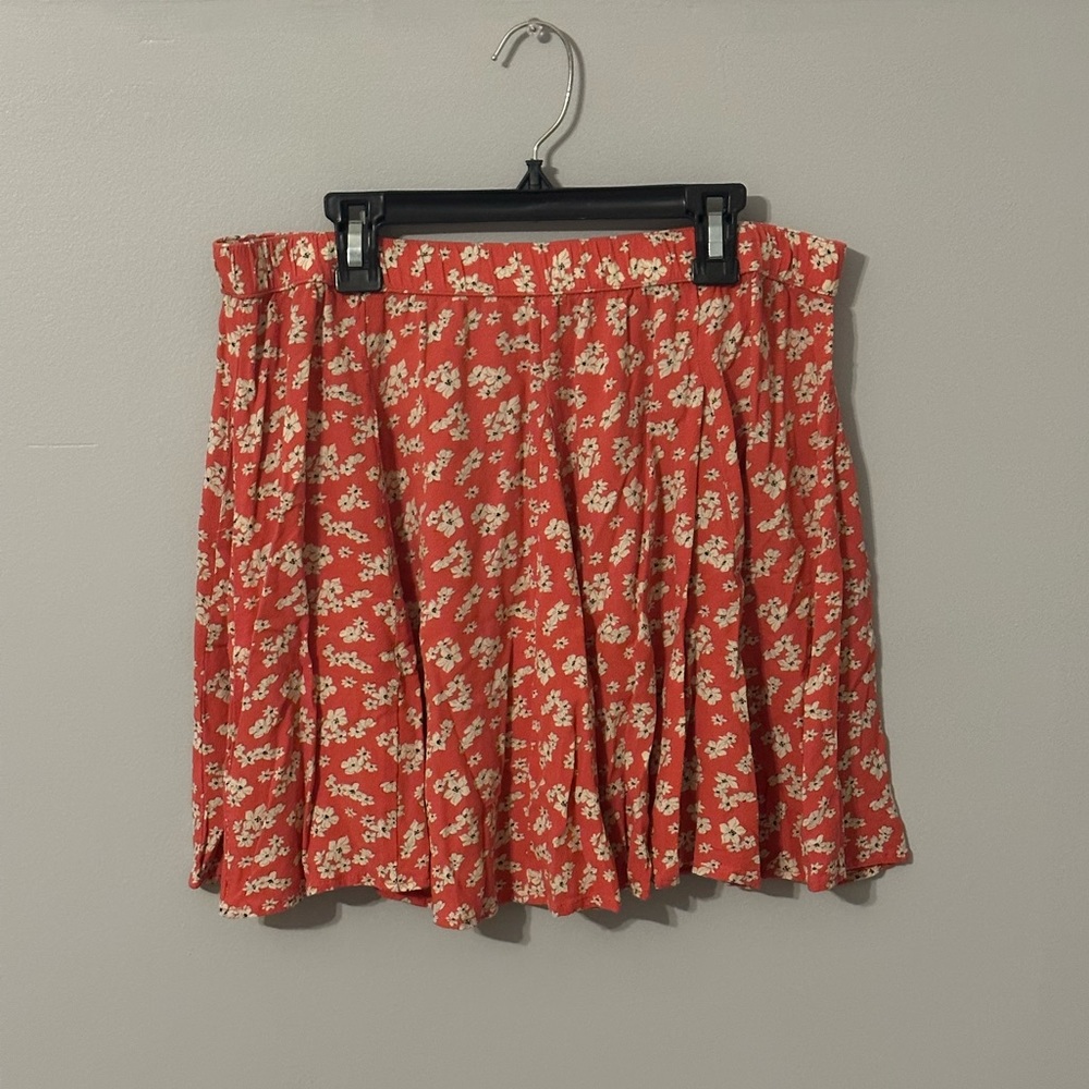 Red American Eagle Floral Skirt, Large